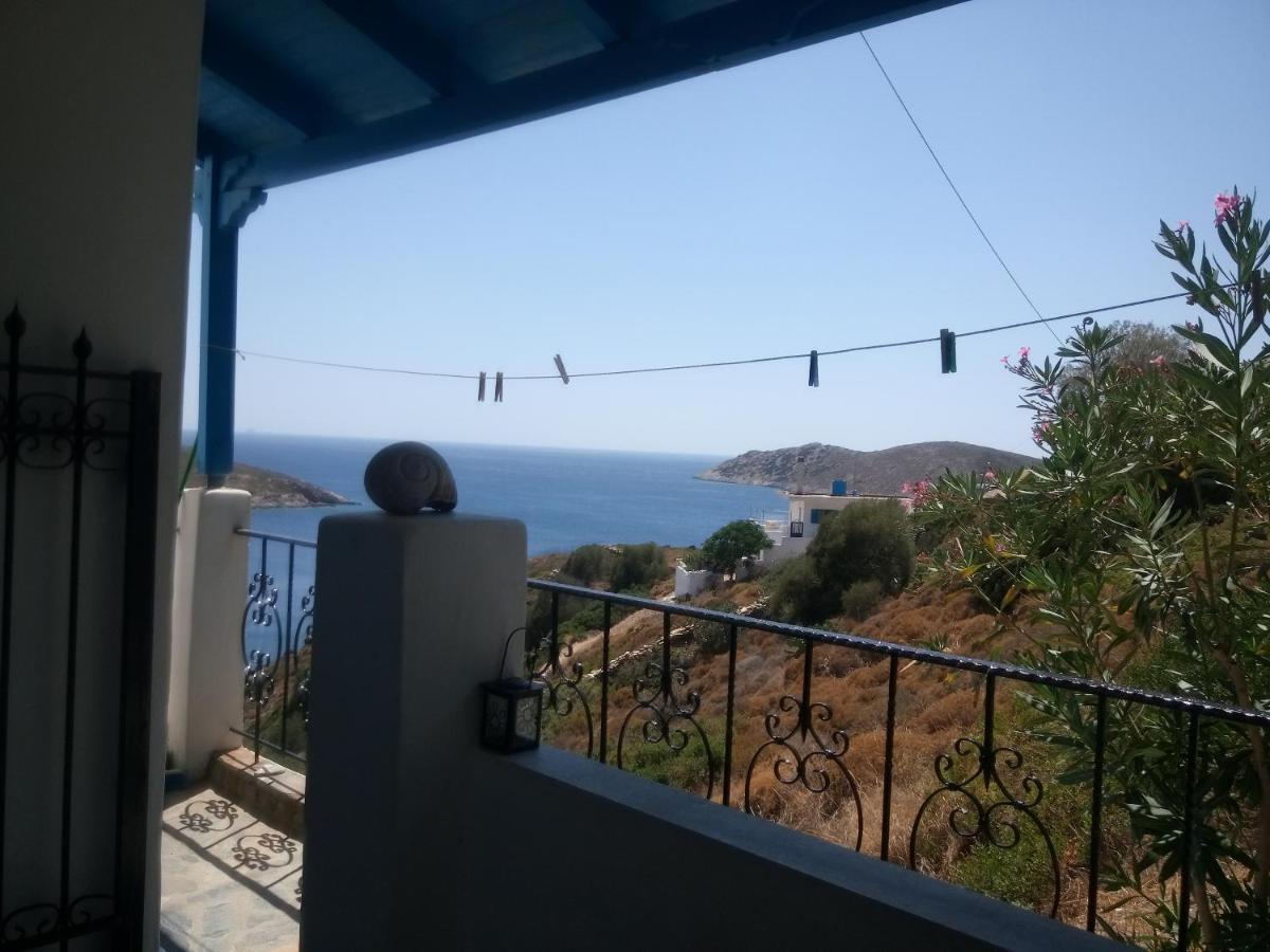 פורני איקריאס Studios Rena מראה חיצוני תמונה